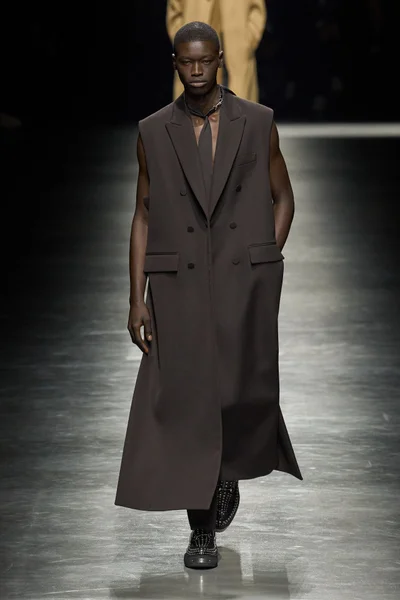 Look 5